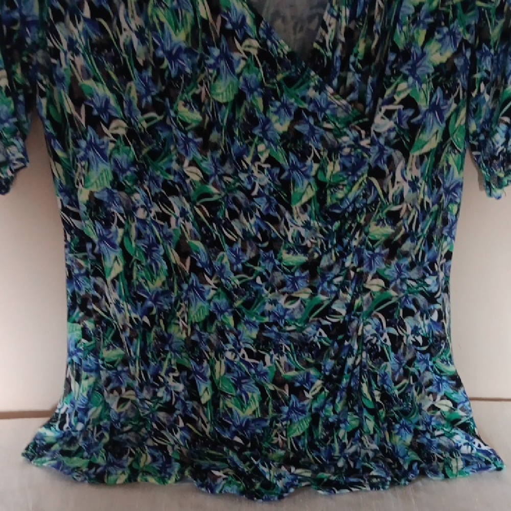 🩵Dana Buchman Crossover Blouse in Sea Blue Green - Picture 3 of 8